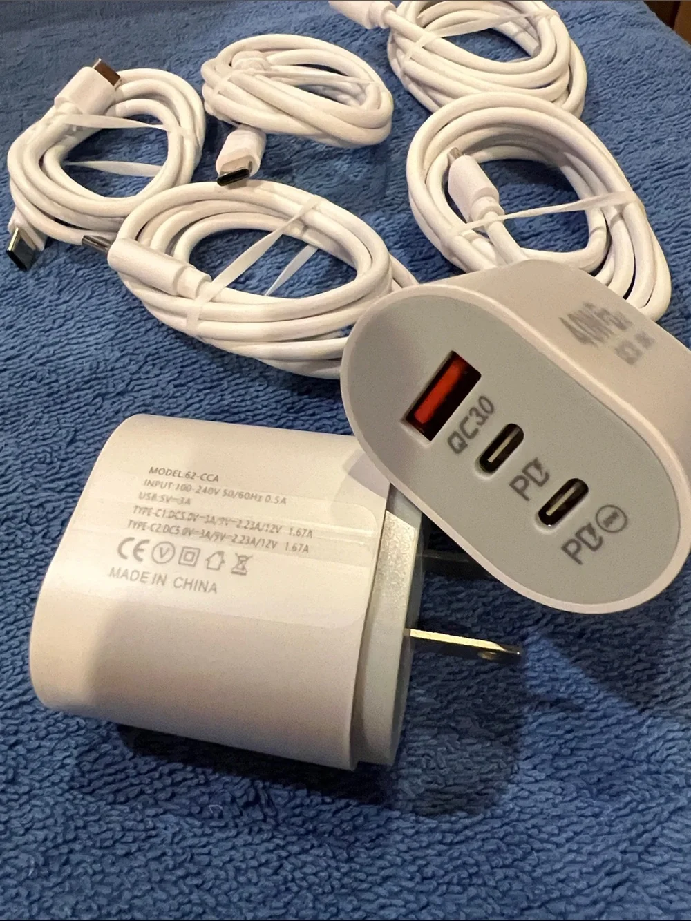 40W USB-C Fast Wall Charger with USB-C to USB-C Cables - White
